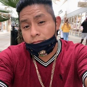 Meet your Posher, Guzmán